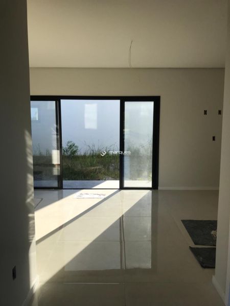 Sobrado 3 quartos  no bairro Laranjal