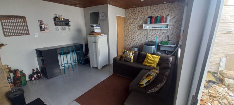 Casa 2 quartos  no bairro Laranjal