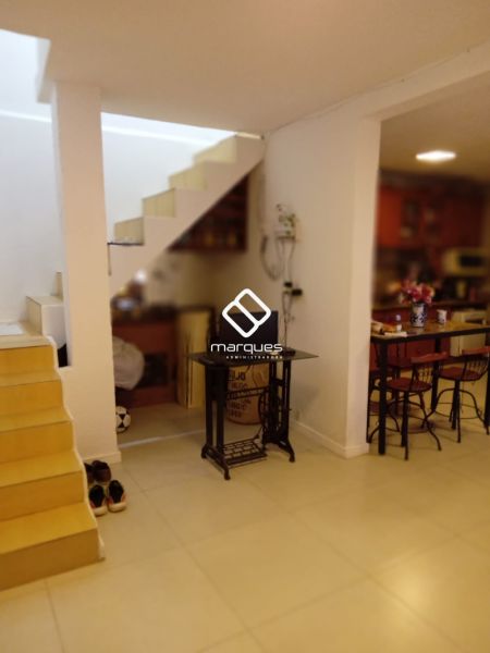 Casa 4 quartos  no bairro Recanto de Portugal