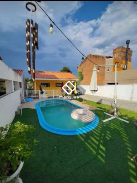 Sobrado 3 quartos  no bairro Laranjal