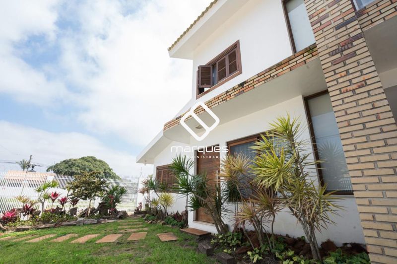 Casa 5 quartos  no bairro Laranjal