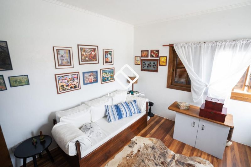 Casa 5 quartos  no bairro Laranjal