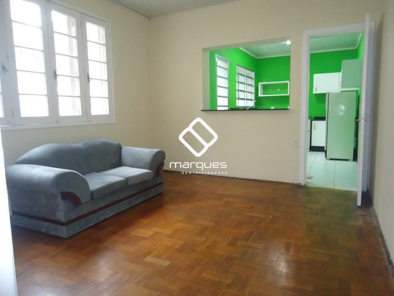 Sobrado 3 quartos  no bairro Centro