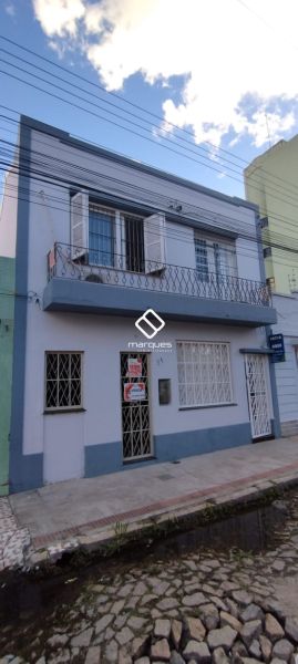 Sobrado 3 quartos  no bairro Centro