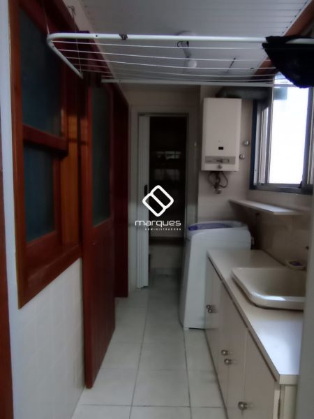 Apartamento 3 quartos  no bairro Centro