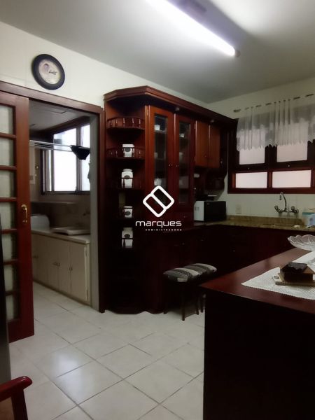 Apartamento 3 quartos  no bairro Centro