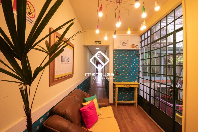 Casa Comercial 3 quartos  no bairro Centro