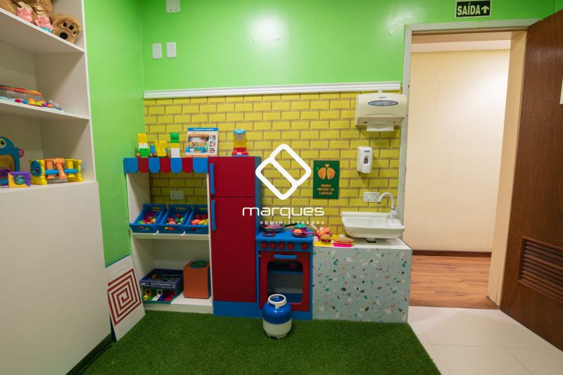 Casa Comercial 3 quartos  no bairro Centro