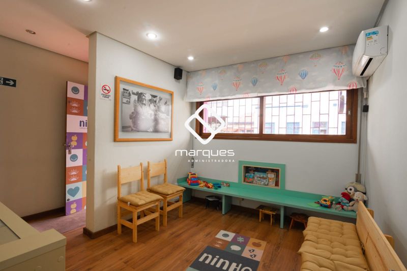Casa Comercial 3 quartos  no bairro Centro