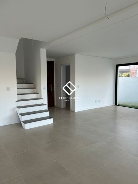 Casa 3 quartos  no bairro Laranjal