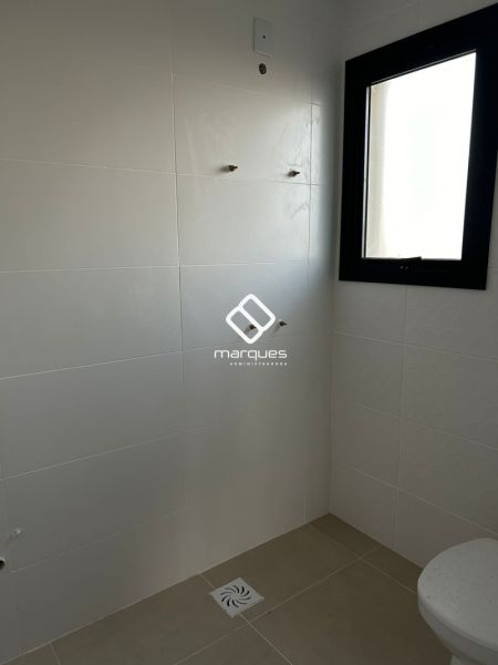 Casa 3 quartos  no bairro Laranjal