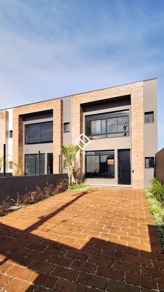 Casa 3 quartos  no bairro Recanto de Portugal