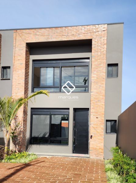 Casa 3 quartos  no bairro Recanto de Portugal