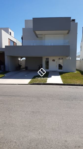 Casa 3 quartos  no bairro Laranjal