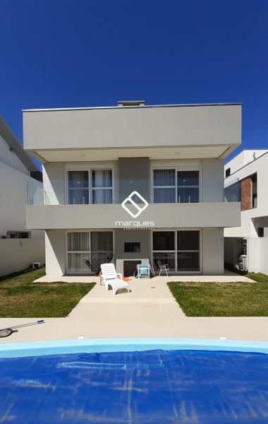 Casa 3 quartos  no bairro Laranjal