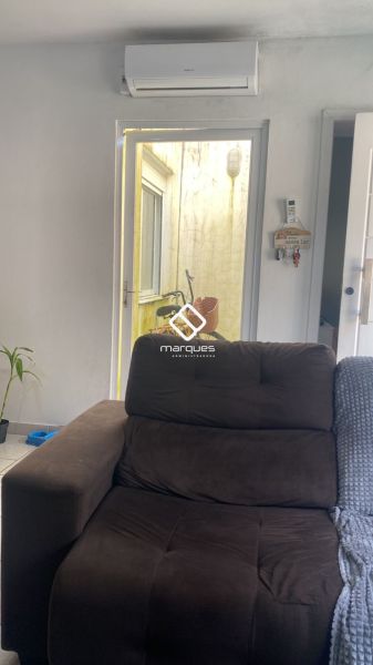 Casa 3 quartos  no bairro Simões Lopes