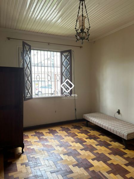 Casa 2 quartos  no bairro Centro