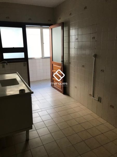 Apartamento 3 quartos  no bairro Centro