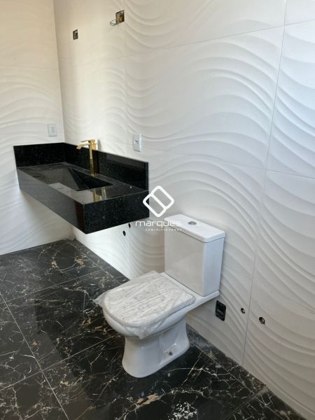 Casa 3 quartos  no bairro São Gonçalo