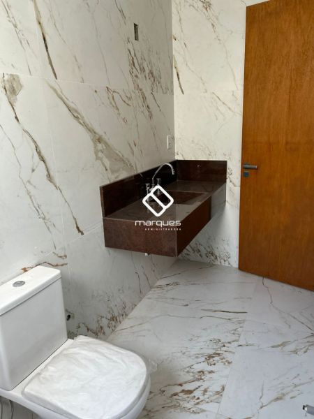 Casa 3 quartos  no bairro São Gonçalo