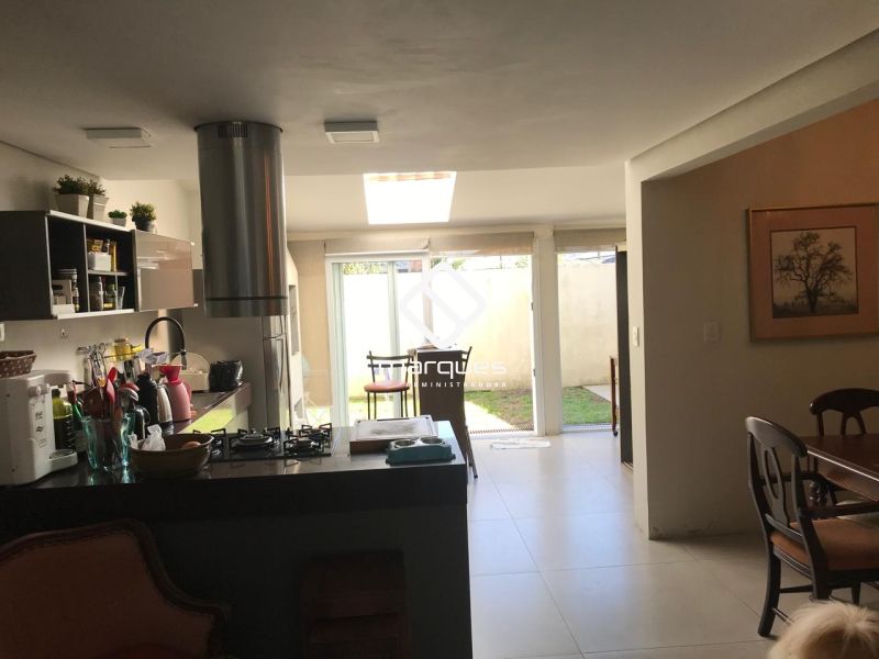Casa 3 quartos  no bairro Centro