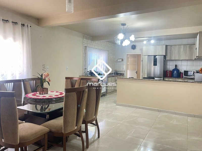 Casa 3 quartos  no bairro Três Vendas