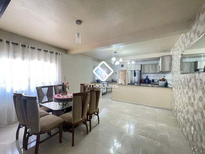 Casa 3 quartos  no bairro Três Vendas