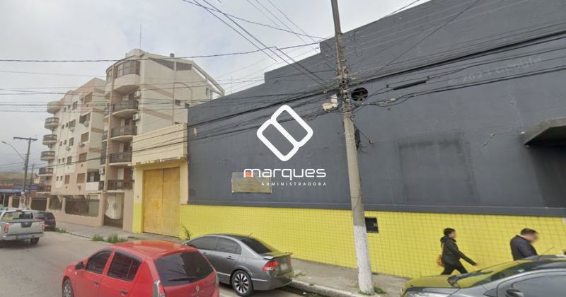 Pavilhão no bairro Centro