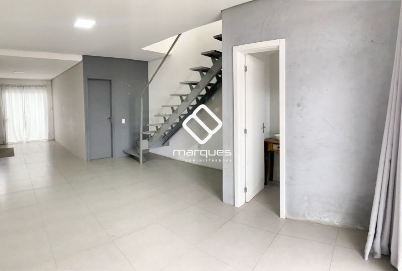 Casa 3 quartos  no bairro Laranjal