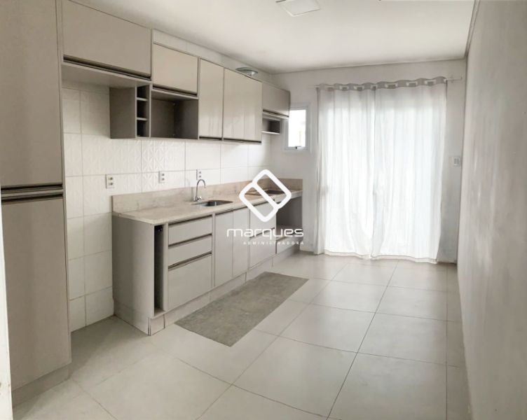 Casa 3 quartos  no bairro Laranjal