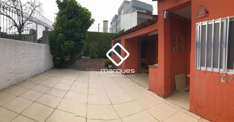 Casa 3 quartos  no bairro Centro