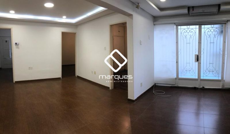 Casa 3 quartos  no bairro Centro