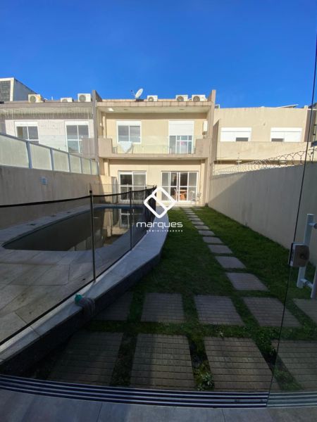 Casa 3 quartos  no bairro Laranjal