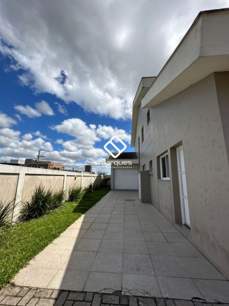 Casa 3 quartos  no bairro Laranjal