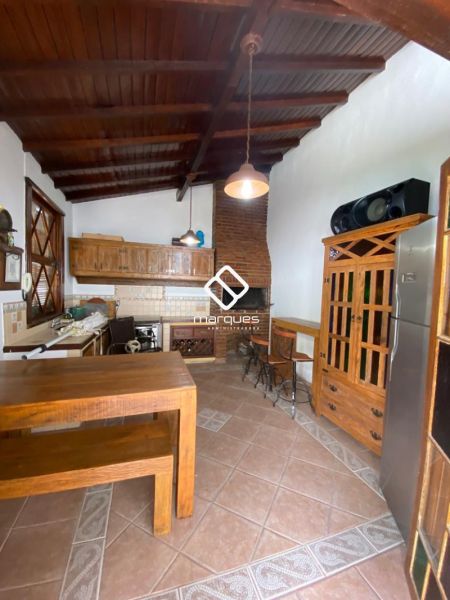 Casa 3 quartos  no bairro Colina do Sol