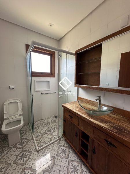 Casa 4 quartos  no bairro Laranjal