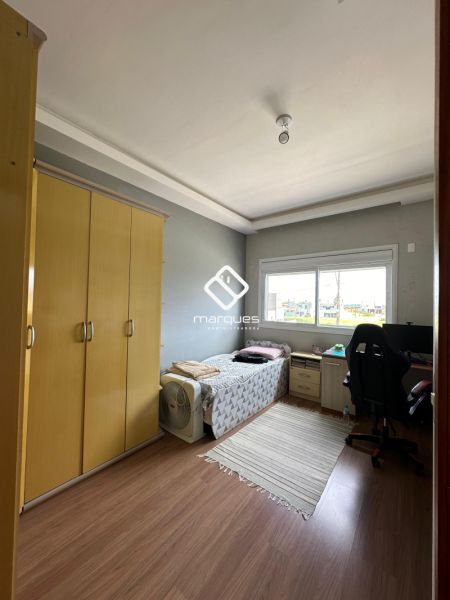 Casa 4 quartos  no bairro Laranjal