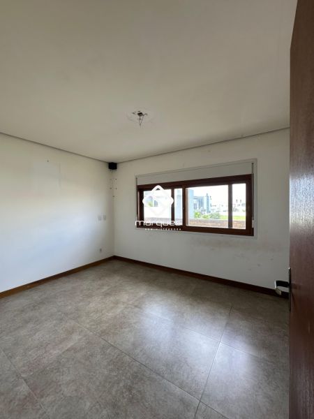 Casa 4 quartos  no bairro Laranjal