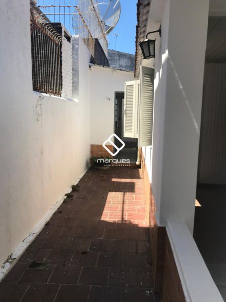 Casa 3 quartos  no bairro Centro
