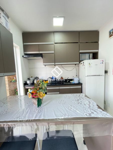 Casa 2 quartos  no bairro Fragata
