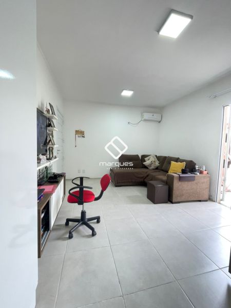 Casa 2 quartos  no bairro Fragata