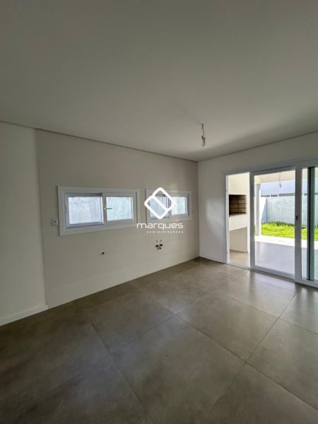 Casa 3 quartos  no bairro Laranjal