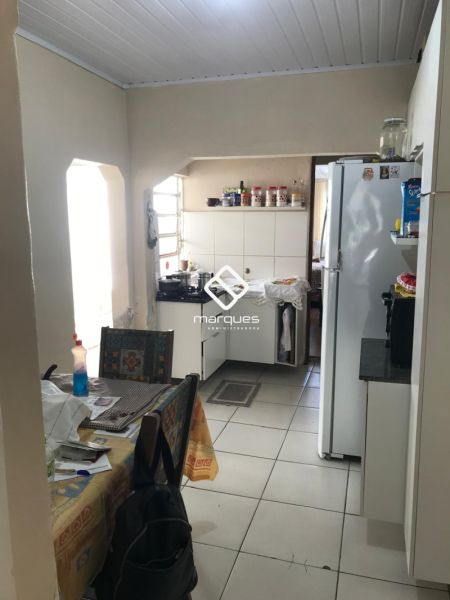 Casa 2 quartos  no bairro Centro