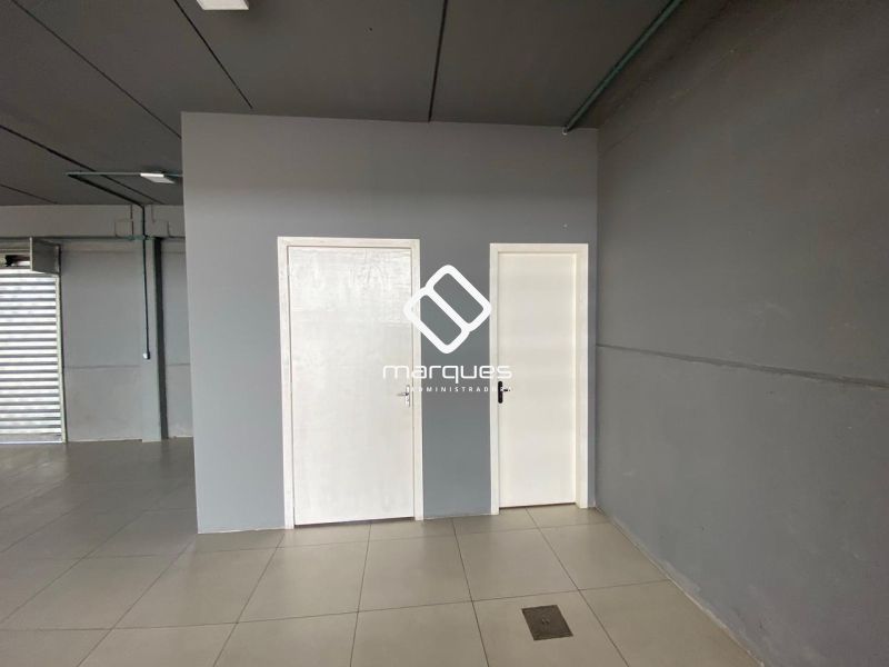 Prédio Comercial no bairro Três Vendas