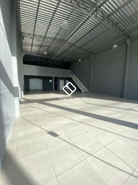 Prédio Comercial no bairro Três Vendas