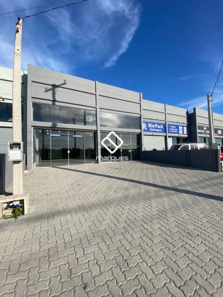 Prédio Comercial no bairro Três Vendas