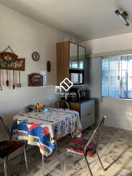 Casa 3 quartos  no bairro Laranjal