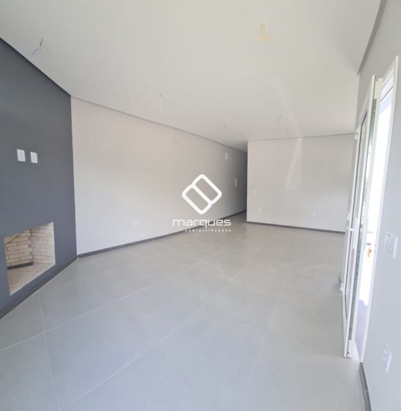 Casa 2 quartos  no bairro Laranjal