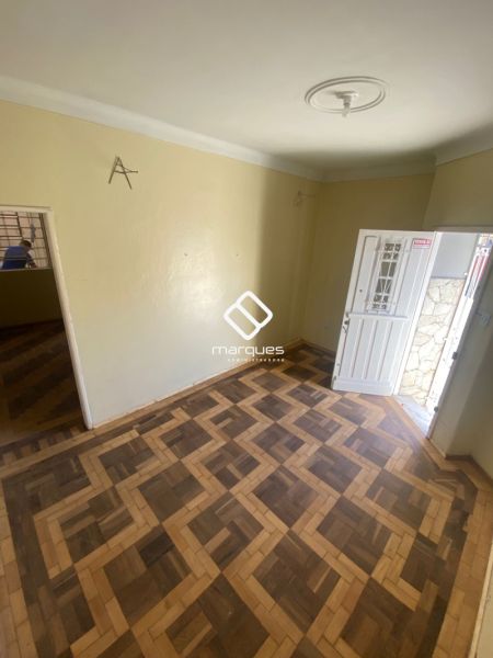 Casa 3 quartos  no bairro Centro