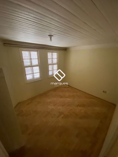 Casa 3 quartos  no bairro Centro